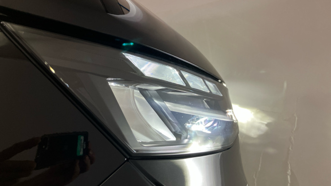 Volkswagen Multivan 2.0 TDI Life 5dr DSG Diesel Estate - Image 42
